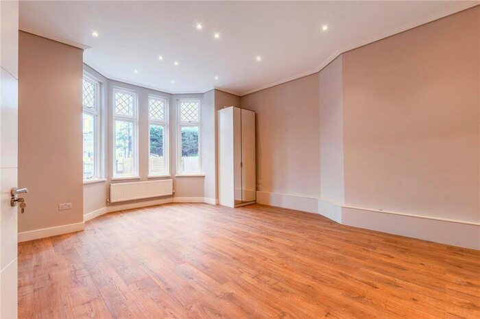 2 Bedroom Flat To Rent In Uxbridge Road, Ealing, W3