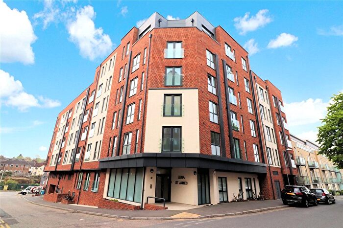 2 Bedroom Flat For Sale In St. James Road, Brentwood, Essex, CM14