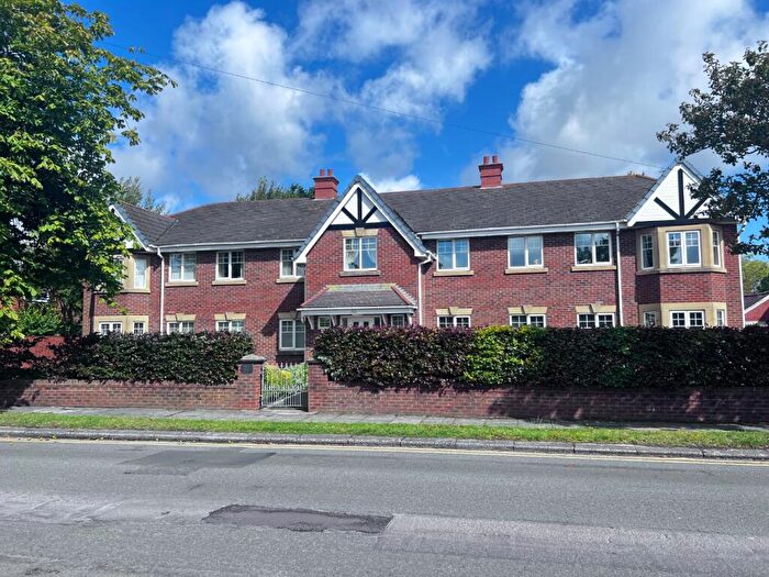 2 Bedroom Flat For Sale In Albany House, FY8