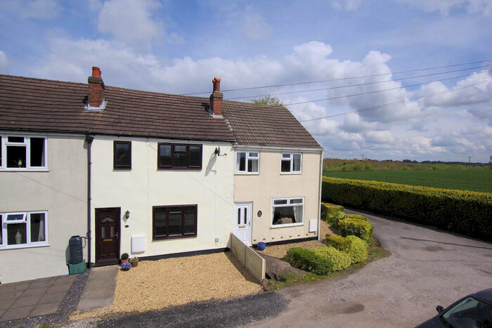 3 Bedroom Terraced House For Sale In Ashby Road, Boundary, DE11