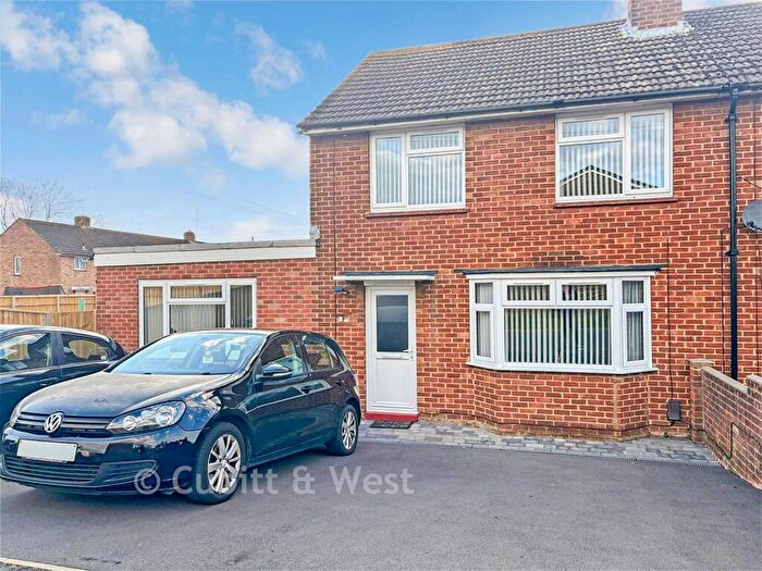 2 Bedroom End Of Terrace House For Sale In St. Albans Road, Havant, Hampshire, PO9