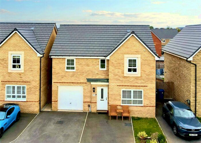 4 Bedroom Detached House To Rent In Parish Green, Royston, Barnsley, South Yorkshire, S71