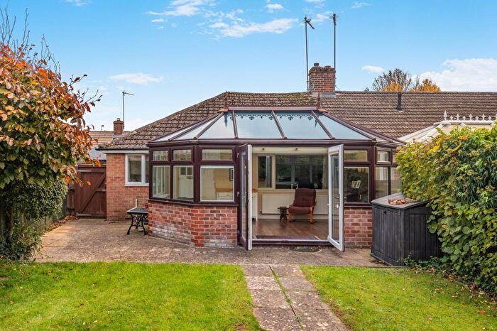 2 Bedroom Semi-Detached Bungalow For Sale In St. Annes Road, Banbury - No Onward Chain, OX16