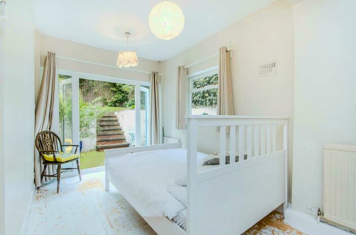 2 Bedroom Maisonette To Rent In Finborough Road, Chelsea, London, SW10