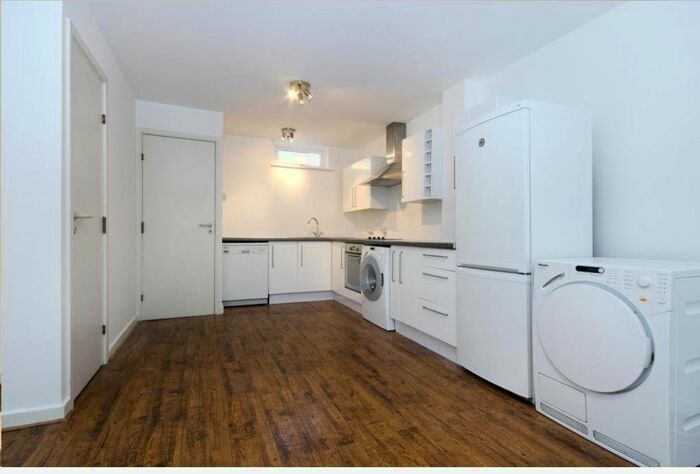 5 Bedroom Terraced House To Rent In Blondin Street, London, E3