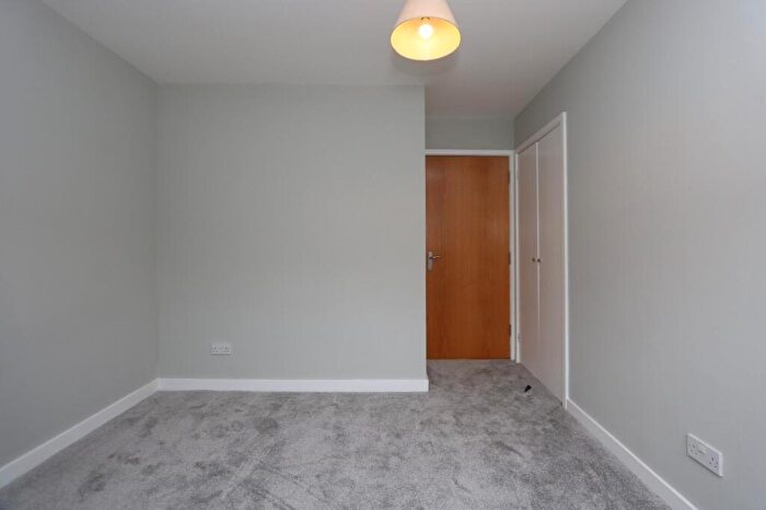 2 Bedroom Flat To Rent In Berkeley Street, Glasgow, G3