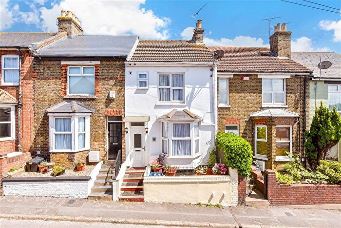 3 Bedroom Terraced House For Sale In Newlands Road, Ramsgate, Kent, CT12