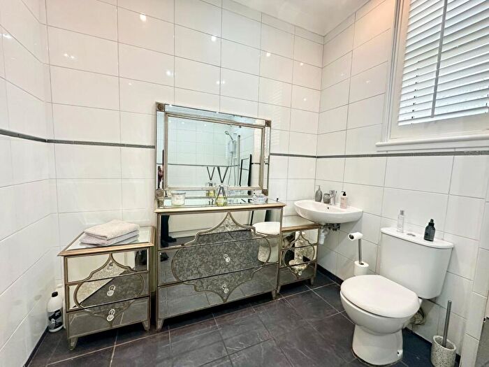 2 Bedroom Apartment To Rent In Stonelaw Road, Rutherglen, Glasgow, G73