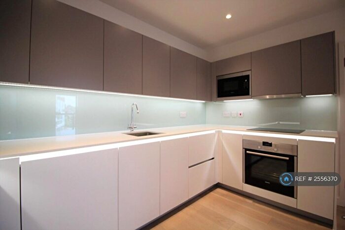 2 Bedroom Flat To Rent In Wilkinson Close, London, NW2