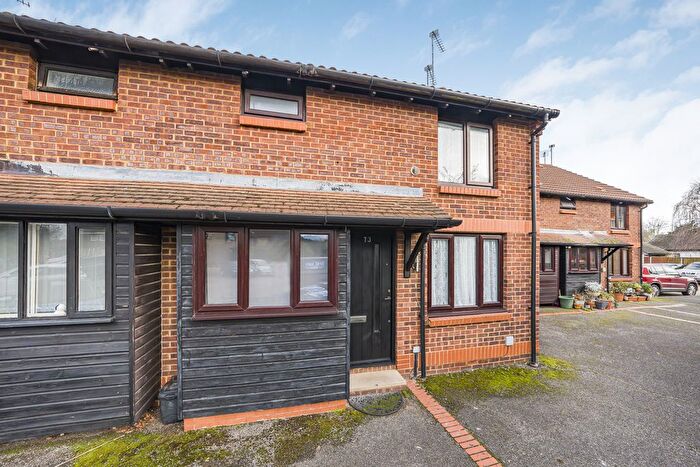 1 Bedroom Property To Rent In Cobb Close, Datchet, SL3