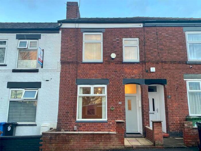 3 Bedroom Terraced House To Rent In Bow Street, Edgeley, Stockport, SK3