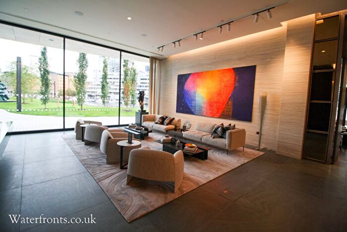 2 Bedroom Flat To Rent In Park Drive, London, E14