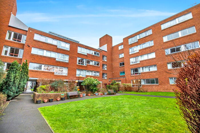 Studio For Sale In Homefield Park, Sutton, SM1