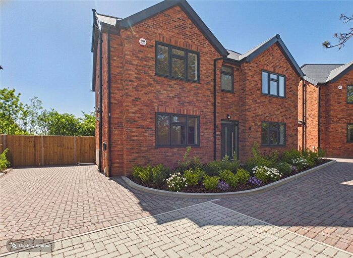 4 Bedroom Detached House For Sale In Brookers Hill, Shinfield, Reading, Berkshire, RG2