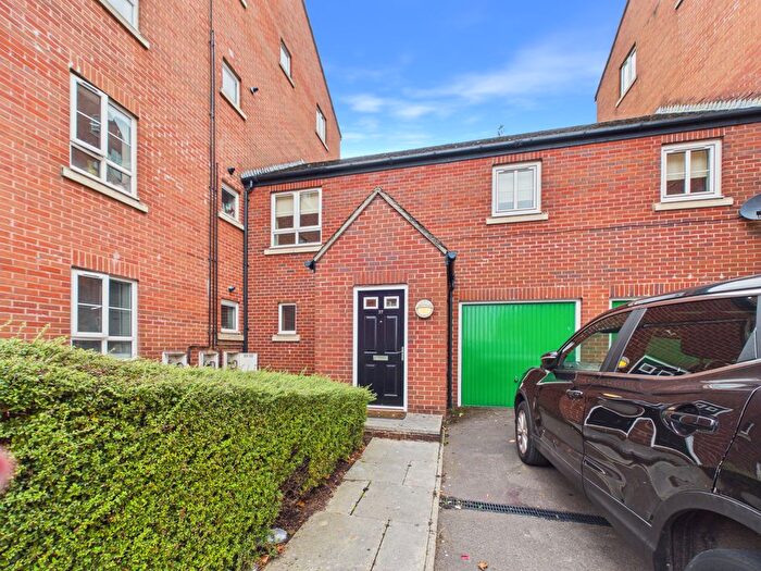 2 Bedroom Detached House To Rent In Ffordd Ty Unos, Cardiff, Heath, CF14