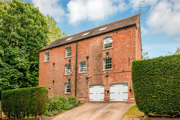 6 Bedroom Detached House For Sale In Kirklington Mill, Kirklington, Newark, NG22