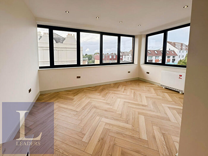 1 Bedroom Apartment To Rent In Davigdor Road, BN3