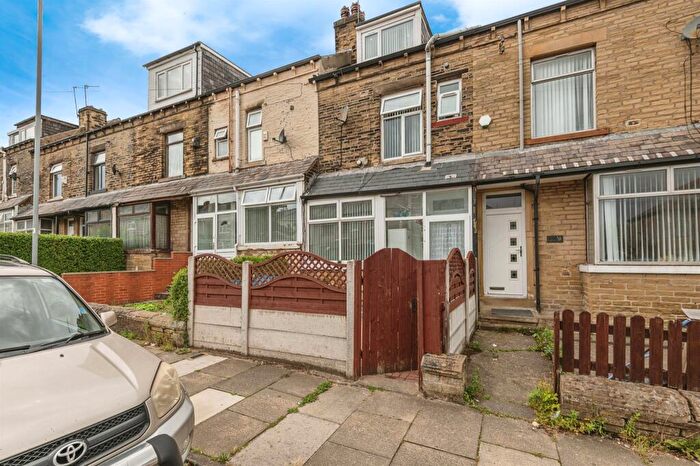 4 Bedroom Terraced House For Sale In Hastings Avenue, Bradford, BD5