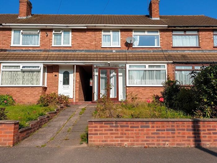 3 Bedroom House To Rent In Rachel Gardens, Birmingham, B29