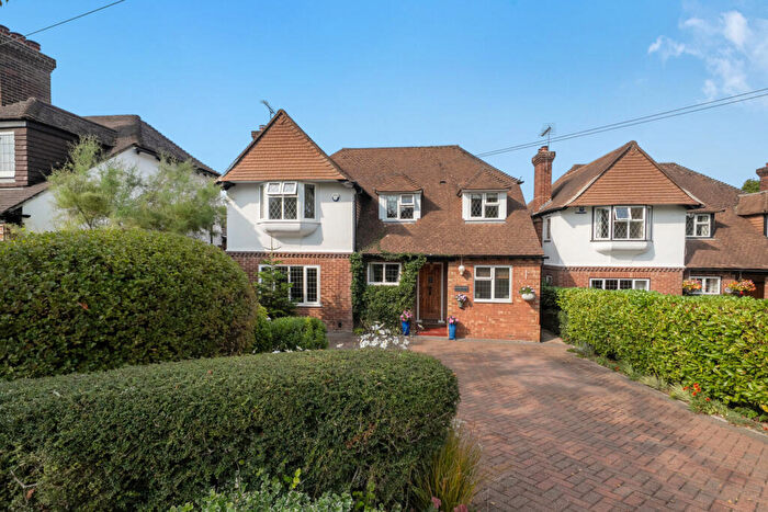 3 Bedroom Detached House For Sale In St. Martins Drive, Eynsford, Dartford, DA4