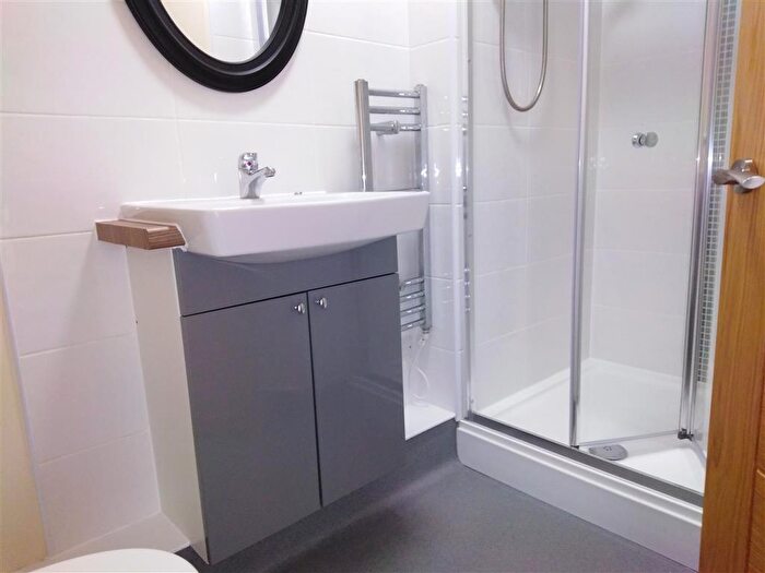 1 Bedroom Flat To Rent In Wern Terrace, Port Tennant, Swansea, SA1
