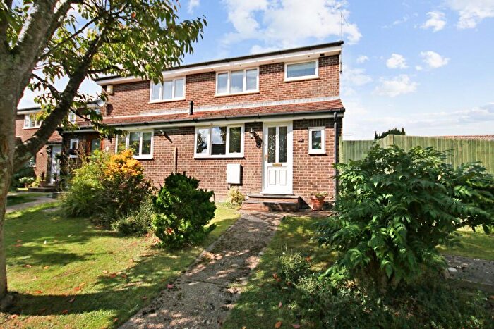 3 Bedroom Semi-Detached House For Sale In The Martins, RH10