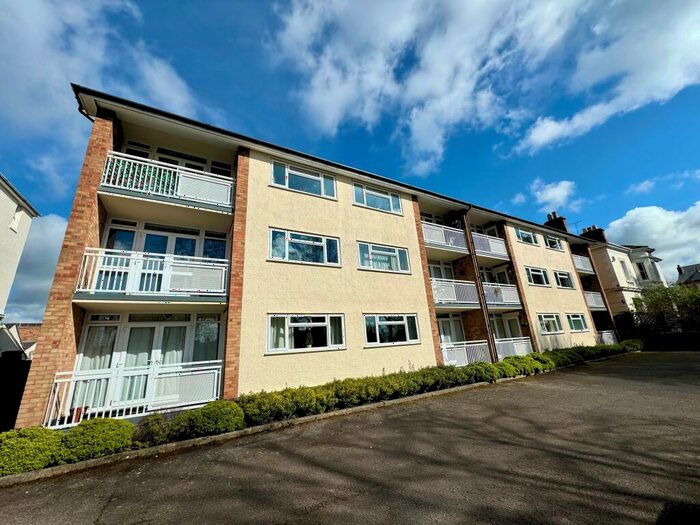 2 Bedroom Flat To Rent In Chorlton Court, Leamington Spa, CV32