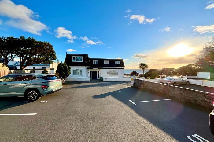 2 Bedroom Flat For Sale In Boscombe Spa, BH5