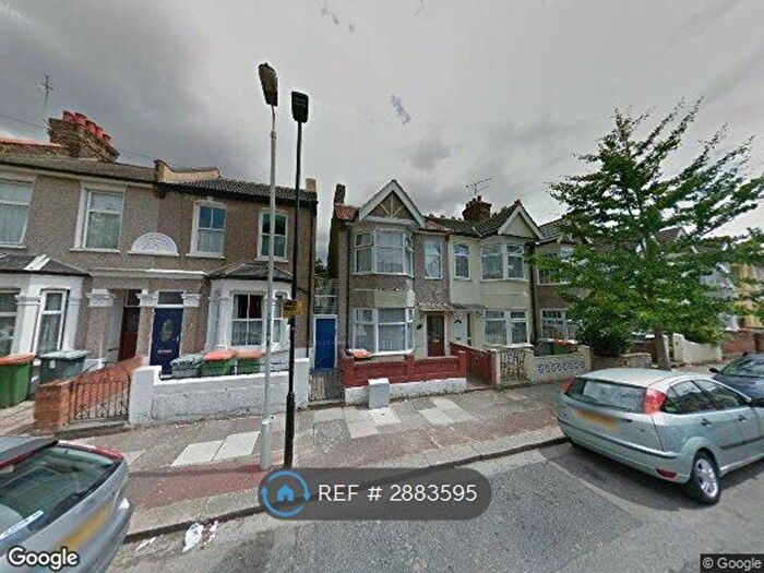 4 Bedroom Detached House To Rent In Boston Road, London, E6