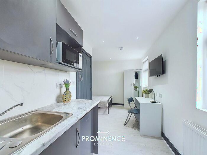 Studio To Rent In Ansty Road, Wyken, Coventry, CV2