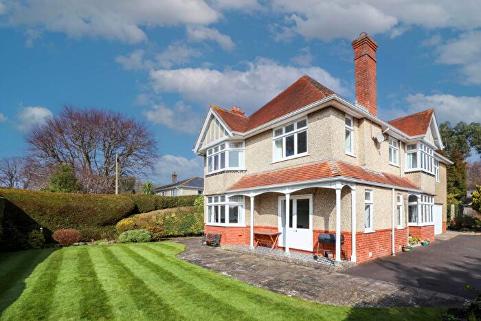 5 Bedroom Detached House For Sale In Milldown Road, Blandford Forum, DT11