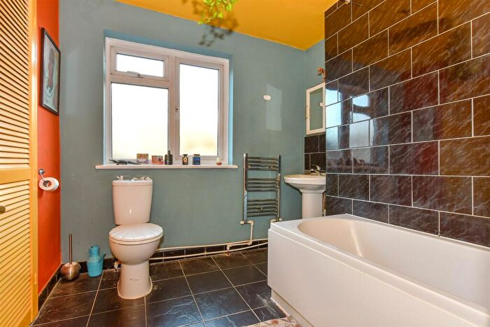 2 Bedroom Duplex For Sale In Barking Road, London, E13