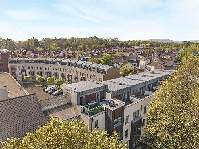 4 Bedroom Town House For Sale In Conway Road, Pontcanna, Cardiff, CF11