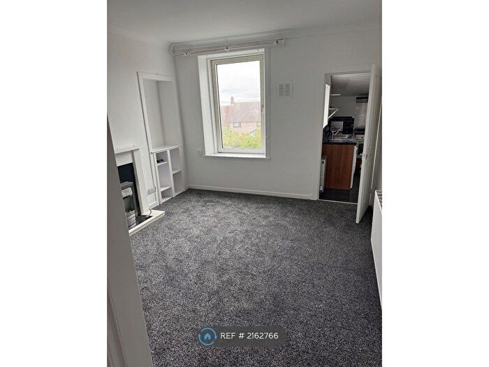 2 Bedroom Flat To Rent In Townhill Road, Dunfermline, KY12