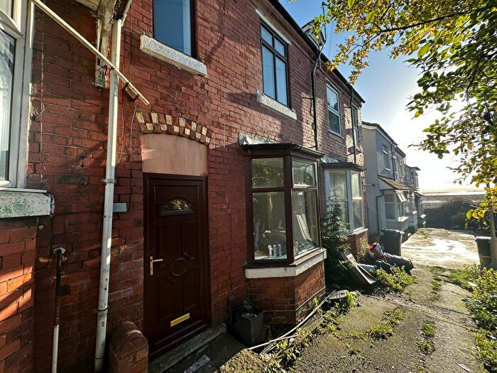 3 Bedroom Terraced House To Rent In Hellier Street, Dudley, DY2