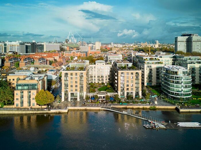 2 Bedroom Flat For Sale In Distillery Wharf, Hammersmith, W6