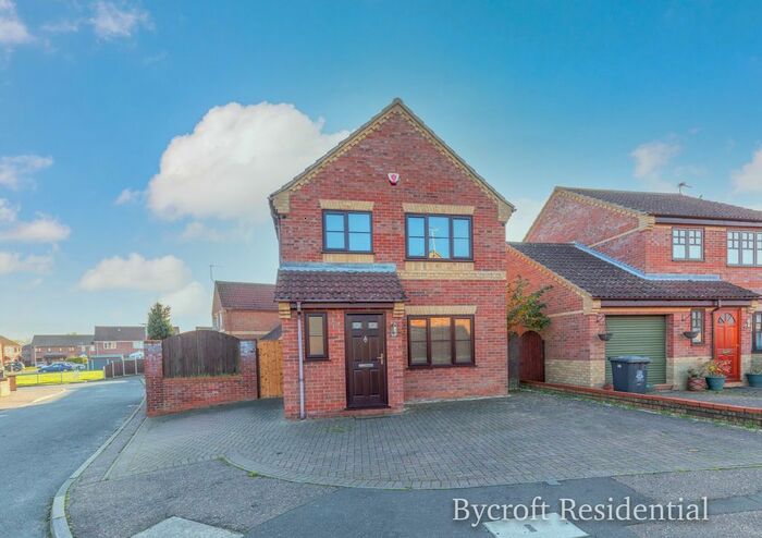 3 Bedroom Detached House To Rent In El Alamein Way, Bradwell, Great Yarmouth, NR31