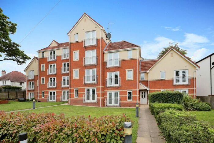 2 Bedroom Flat To Rent In Rosemary Avenue, Wolverhampton, WV4