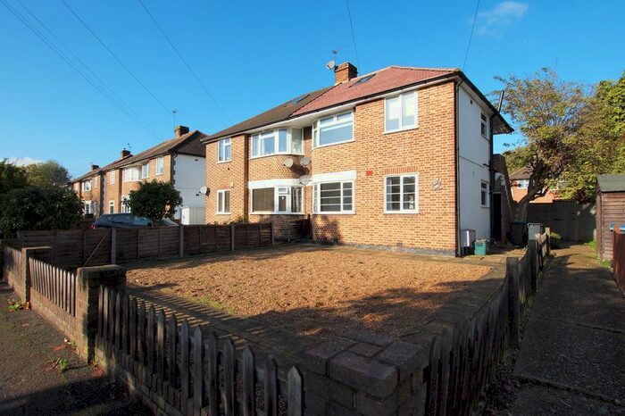 2 Bedroom Maisonette To Rent In Liberty Avenue, London, SW19