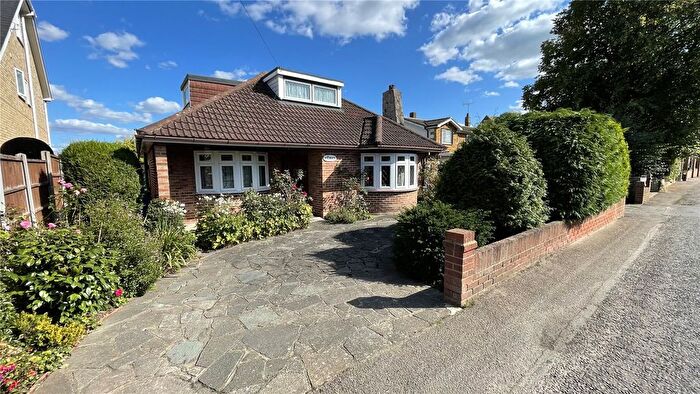 4 Bedroom Bungalow For Sale In High Road, Fobbing, Essex, SS17