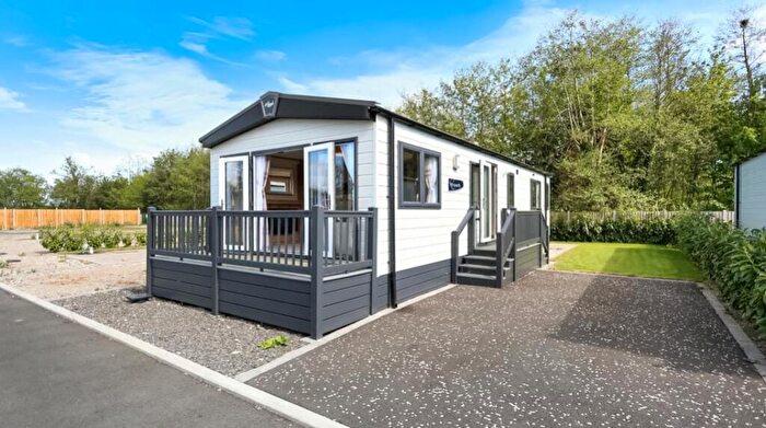 2 Bedroom Park Home For Sale In Plot, Haddiscoe Country Retreat The Street, Haddiscoe, Norwich, NR14