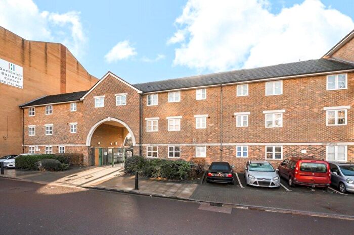 2 Bedroom Flat For Sale In Caravel Close, Isle Of Dogs, London, E14
