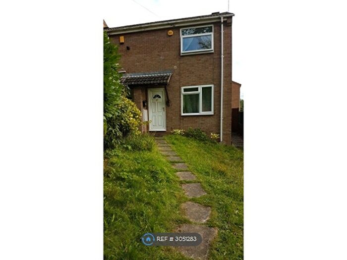 2 Bedroom Semi-Detached House To Rent In Landmere Gardens, Nottingham, NG3