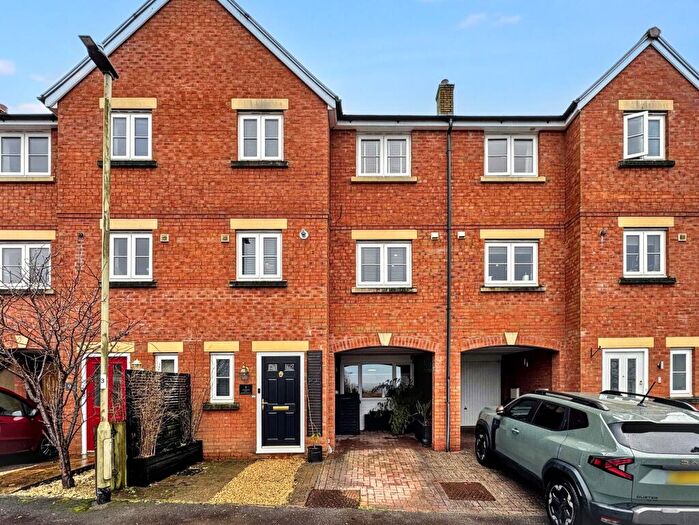 3 Bedroom Terraced House For Sale In Devonshire Rise, Tiverton, EX16