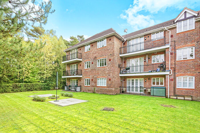 2 Bedroom Flat To Rent In Rotherwick House, Ramsdell Road, Fleet, GU51