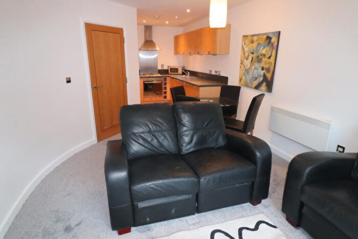 1 Bedroom Apartment To Rent In George Street, Birmingham, B3