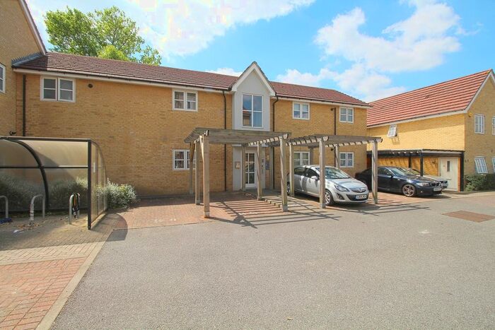 1 Bedroom Flat To Rent In Talehangers Close, Bexleyheath, DA6