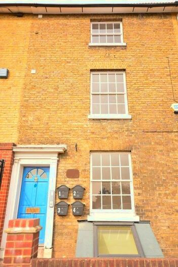 1 Bedroom Flat To Rent In Albion Place, Maidstone, Kent, ME14