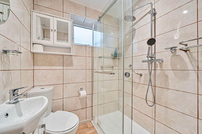 3 Bedroom Detached Bungalow For Sale In Edgecombe Way, St. Anns Chapel, Gunnislake, PL18 - Photo 11