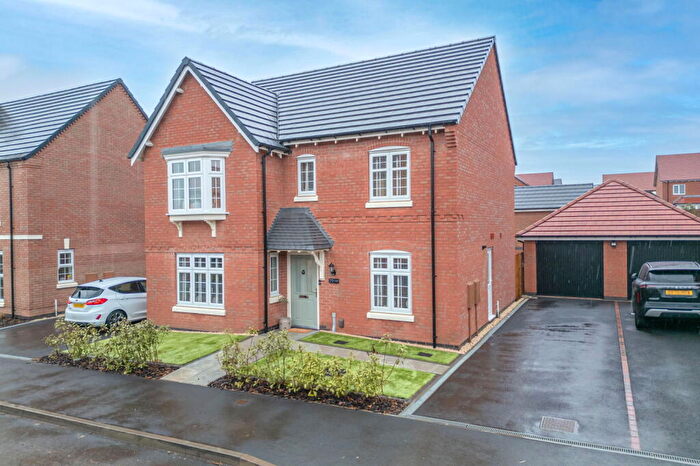 4 Bedroom Detached House For Sale In Summers Road, Coalville, Leicester, LE67